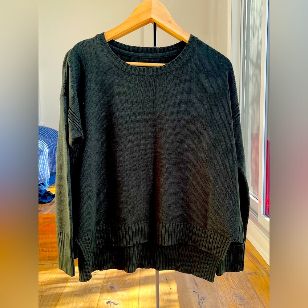 🌲 Forest green sweater 🌲